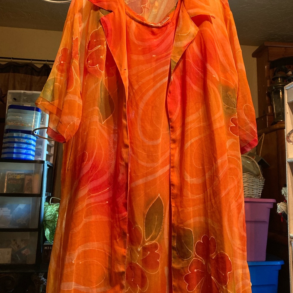 T.u.k beautiful summer dress has lite weight cover